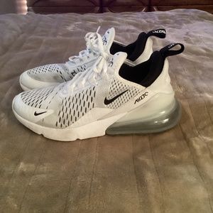 Nike air max black and white size 7 shoes
